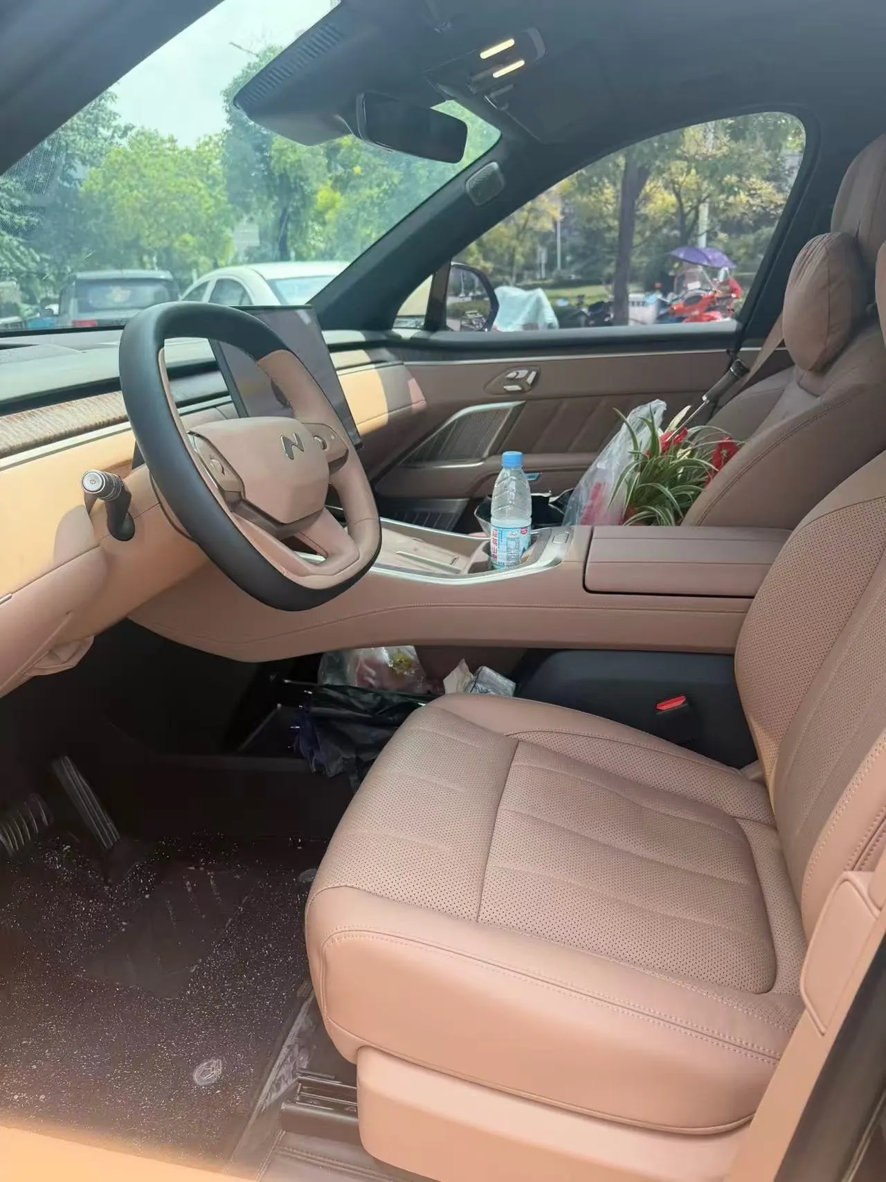 ONVO 2026 L90 Ultra six-seat automatic gear 2