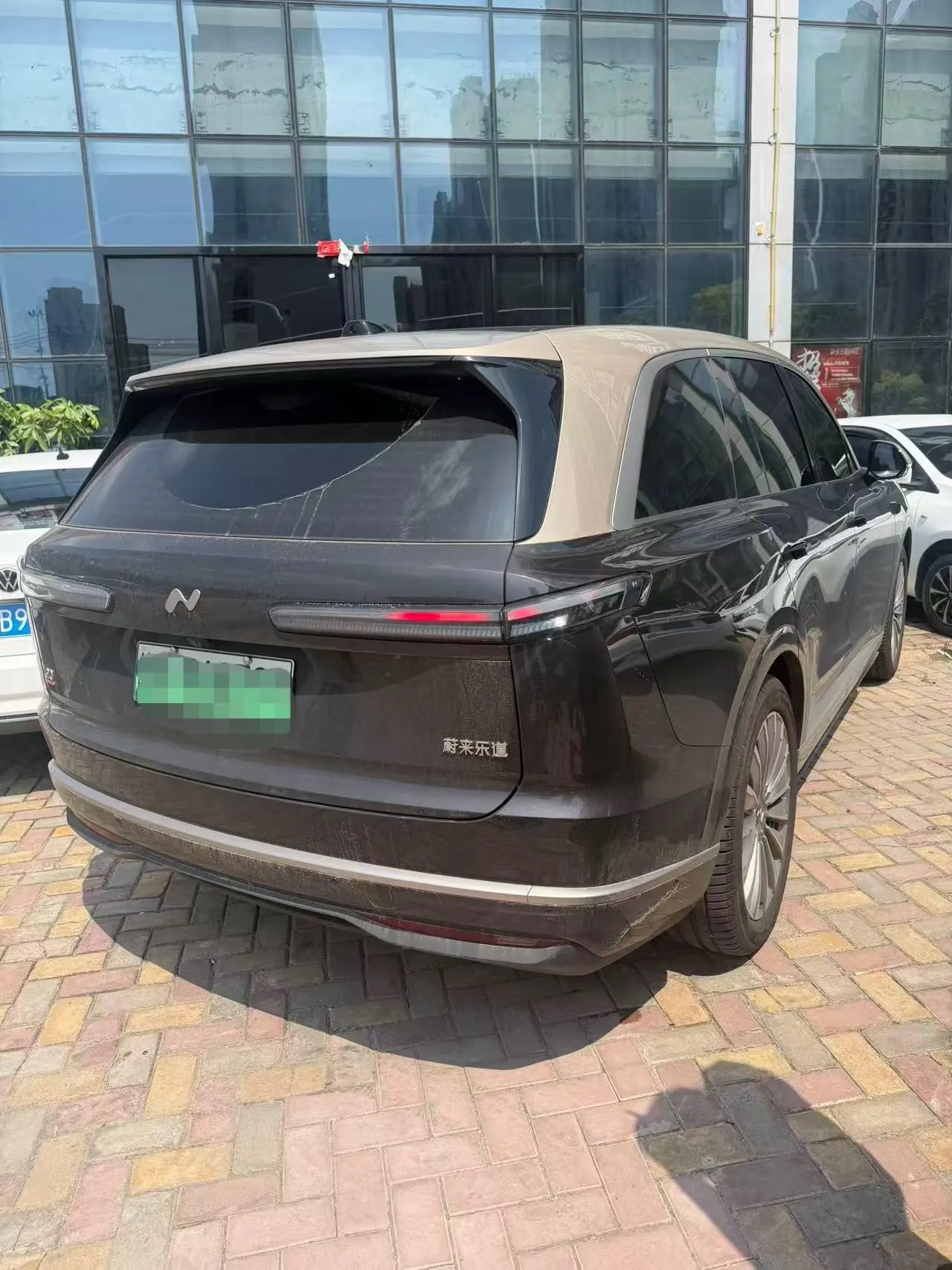 ONVO 2026 L90 Ultra six-seat automatic gear 4