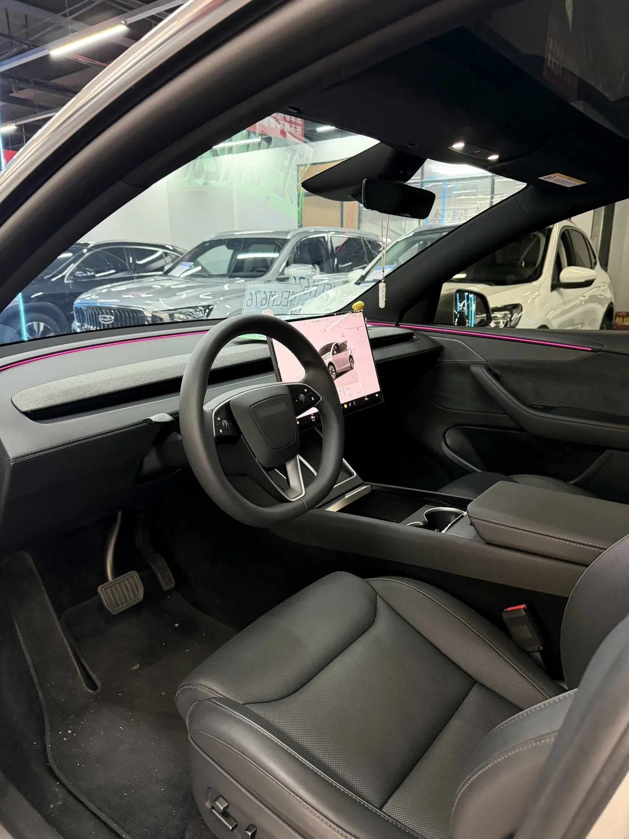 Tesla 2025 Model Y L Long Endurance All-Wheel Drive Automatic Transmission 8
