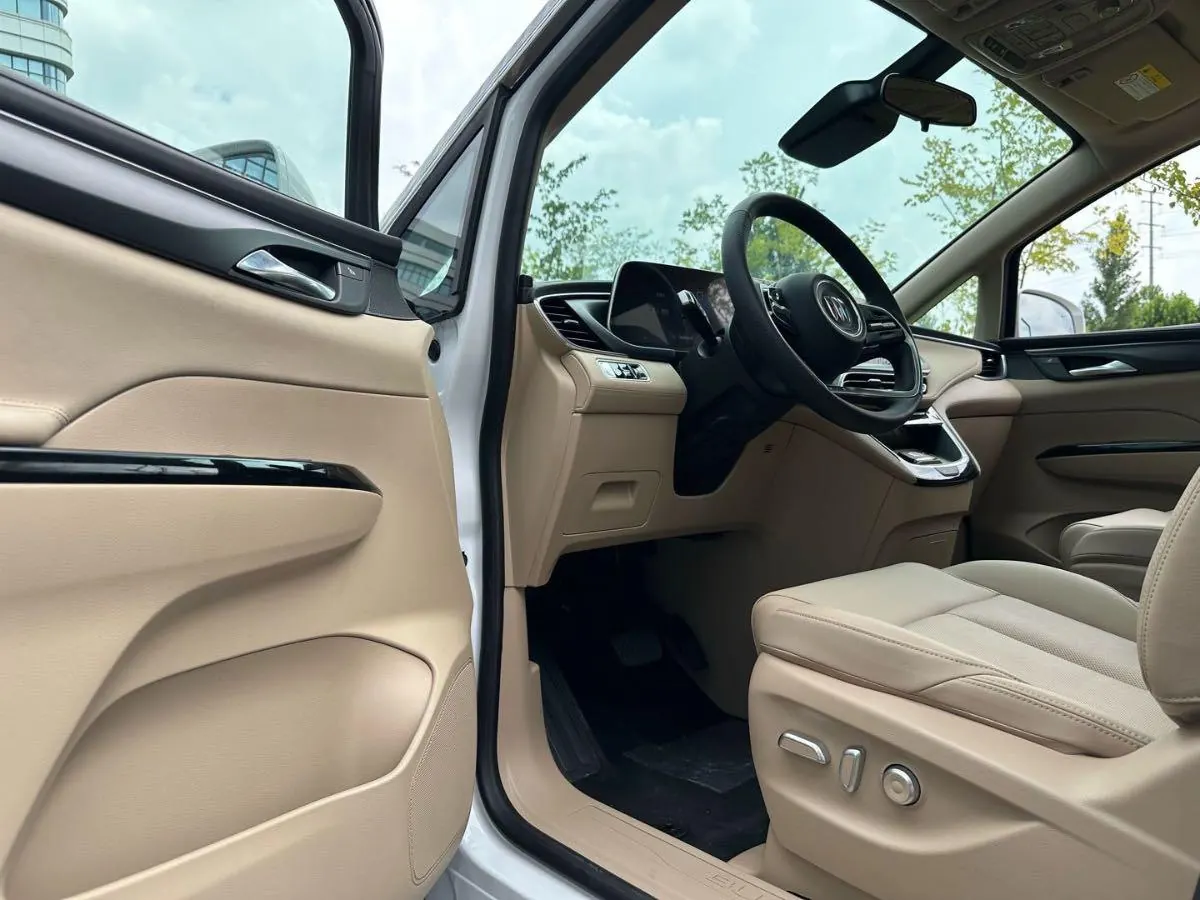 Buick 2025 GL8 Lu Shang 1.5T Premium Edition 7-seat Automatic Gear 5