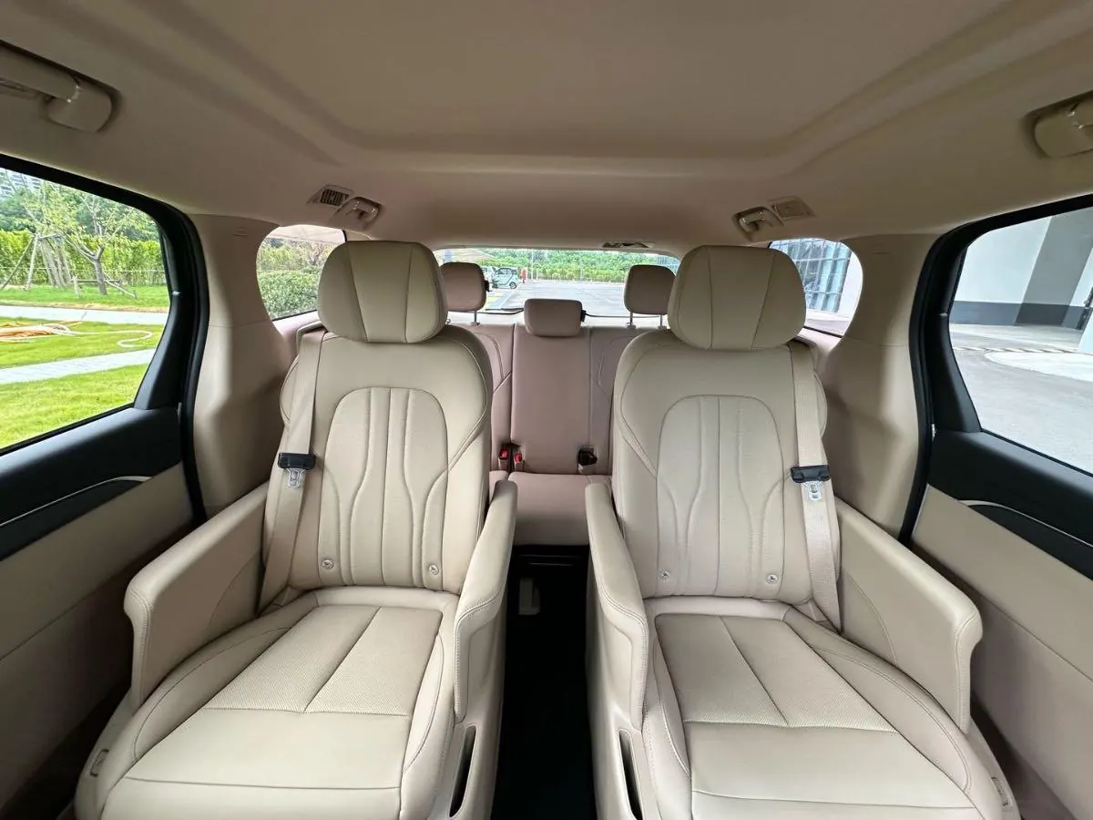 Buick 2025 GL8 Lu Shang 1.5T Premium Edition 7-seat Automatic Gear 9