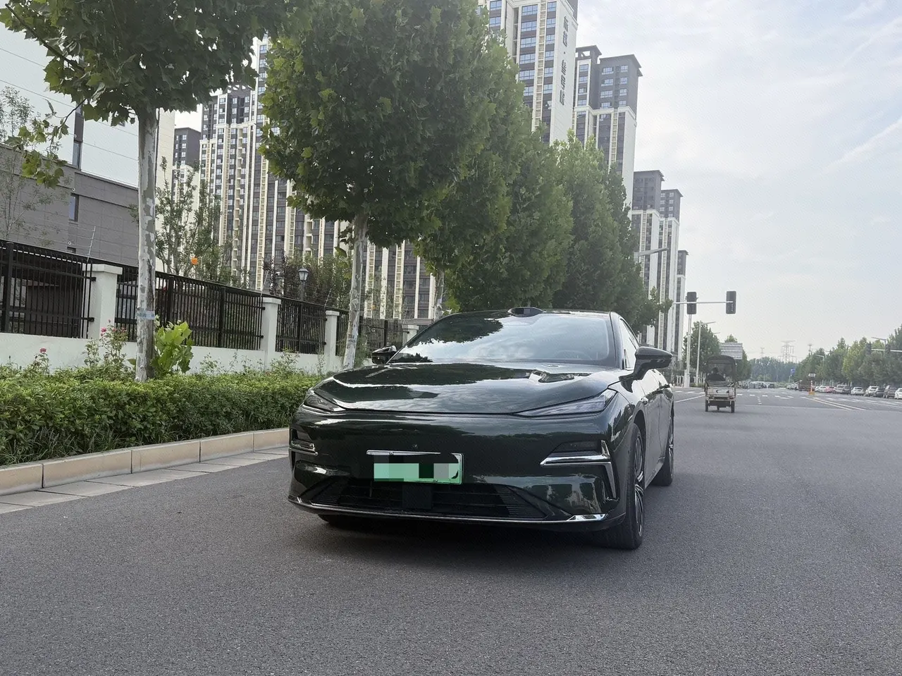 Open image lightbox: Geely Galaxy 2025 Xingyao 8 EM-P 1.5T 130km Starship Edition Automatic Gear