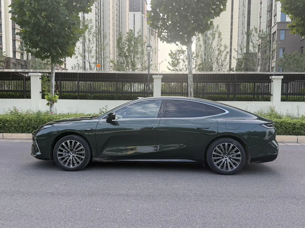 Geely Galaxy 2025 Xingyao 8 EM-P 1.5T 130km Starship Edition Automatic Gear 7