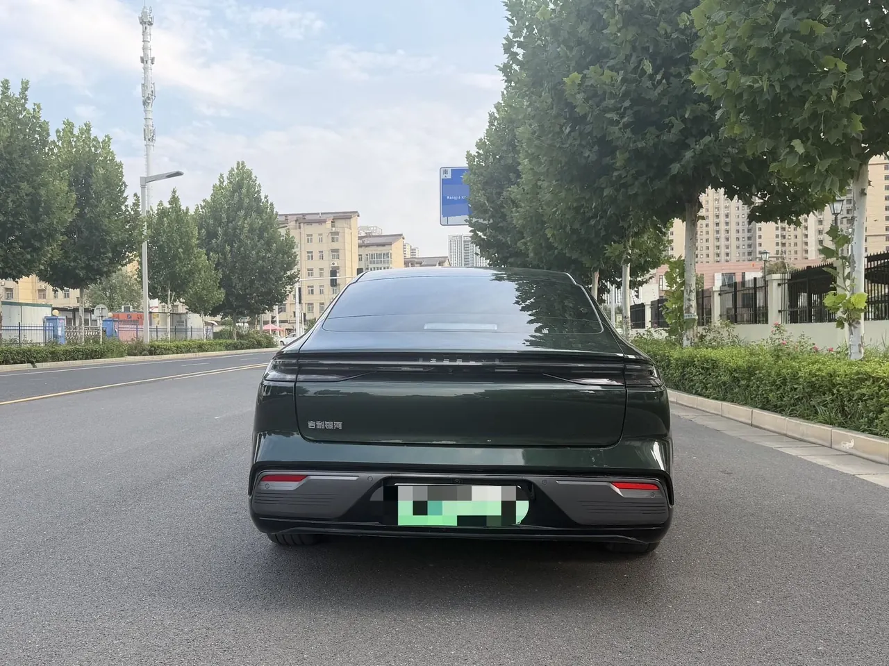 Geely Galaxy 2025 Xingyao 8 EM-P 1.5T 130km Starship Edition Automatic Gear 8