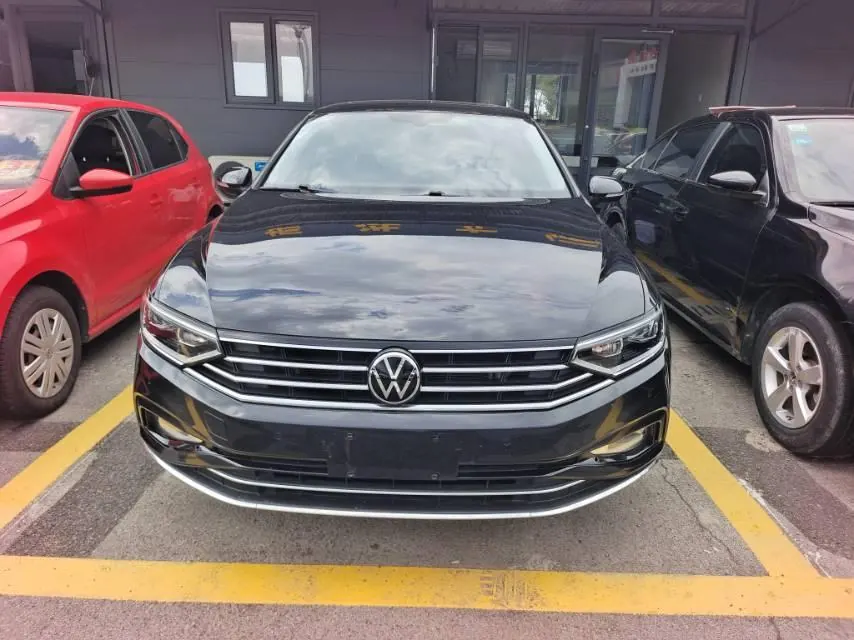 Volkswagen 2020 Magotan 2.0TSI 330TSI luxury automatic transmission 2