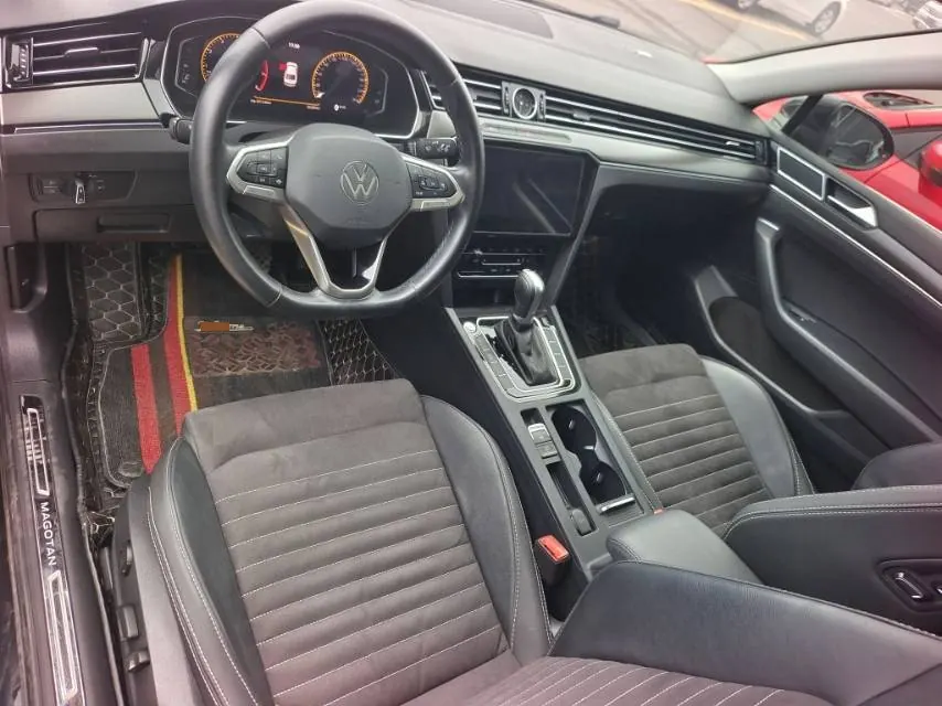 Volkswagen 2020 Magotan 2.0TSI 330TSI luxury automatic transmission 4