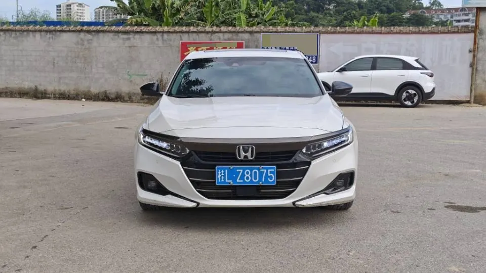 Honda 2022 10th Generation Accord 1.5T Stepless 260TURBO Magic Night Premium Edition Automatic Gear 2