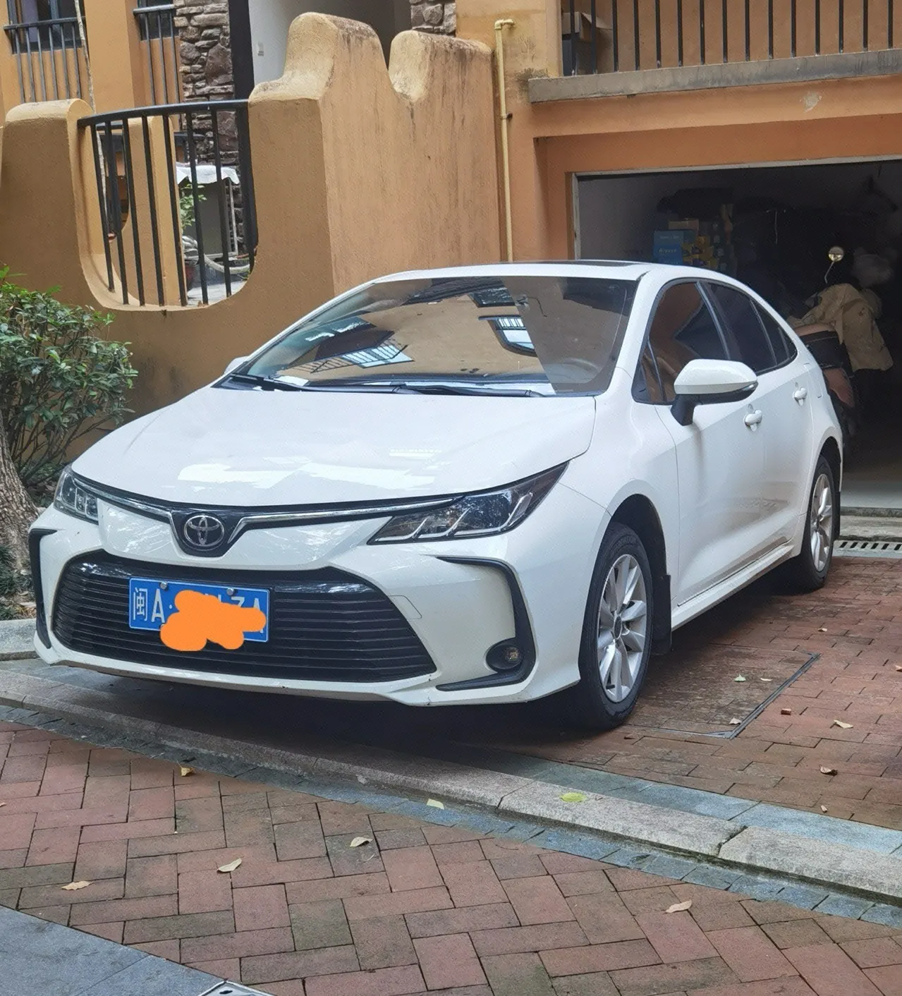 Open image lightbox: Toyota 2023 corolla 1.2T stepless elite version of automatic gear