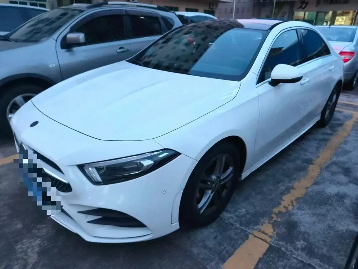 打开图片灯箱:Mercedes Benz Class A 2021 A 180 L 1.3T Sports (Modified) Automatic Gear