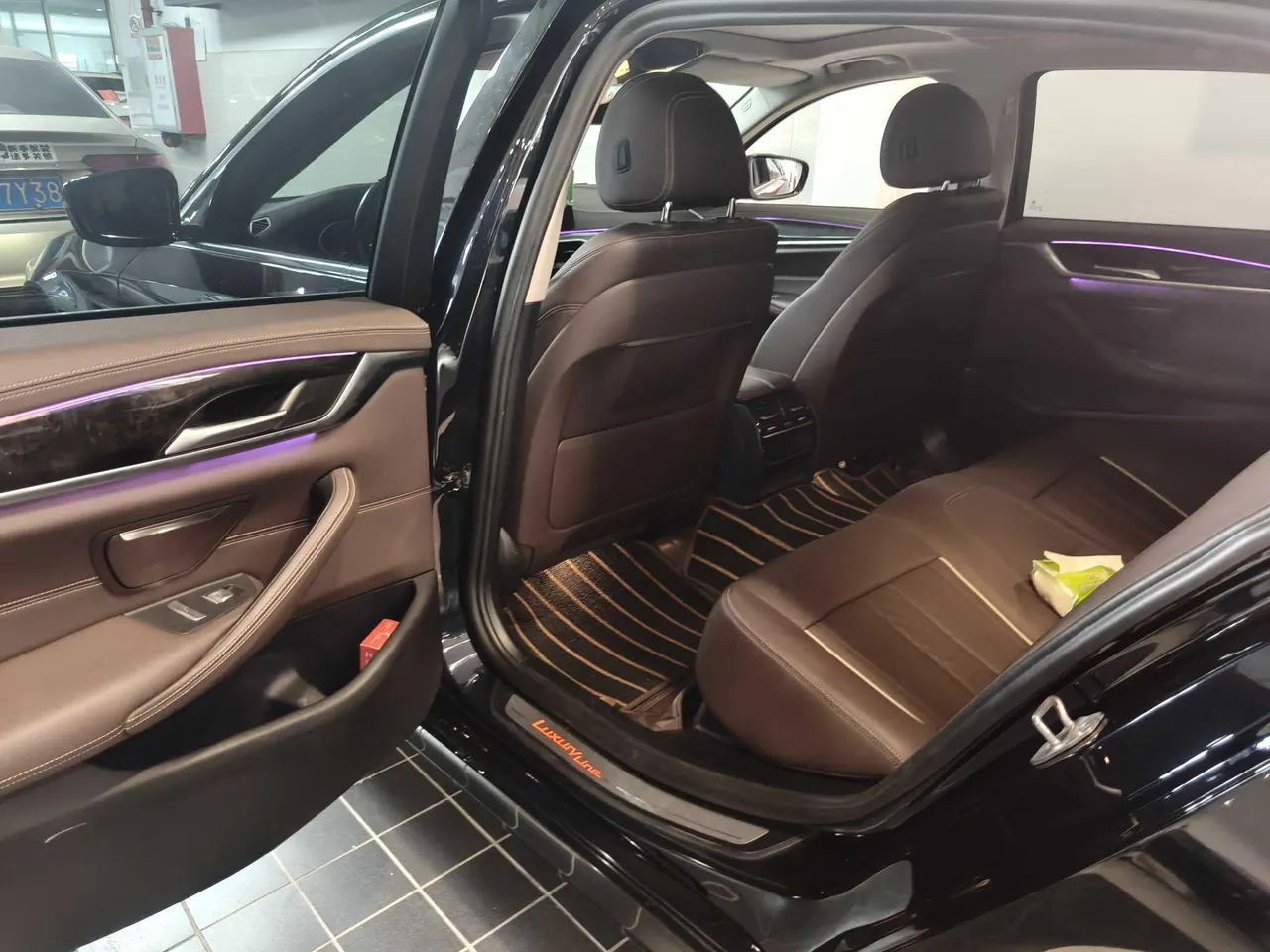 BMW 5 Series 2021 530Li 2.0T Leading Luxury Suit (Modified) Automatic Gear 3