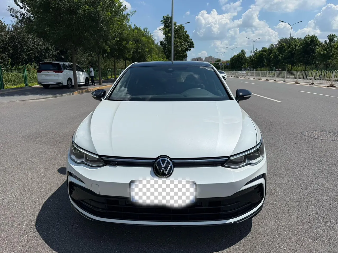 Volkswagen 2023 Golf 8 R-Line 1.4TSI 280TSI Automatic 2