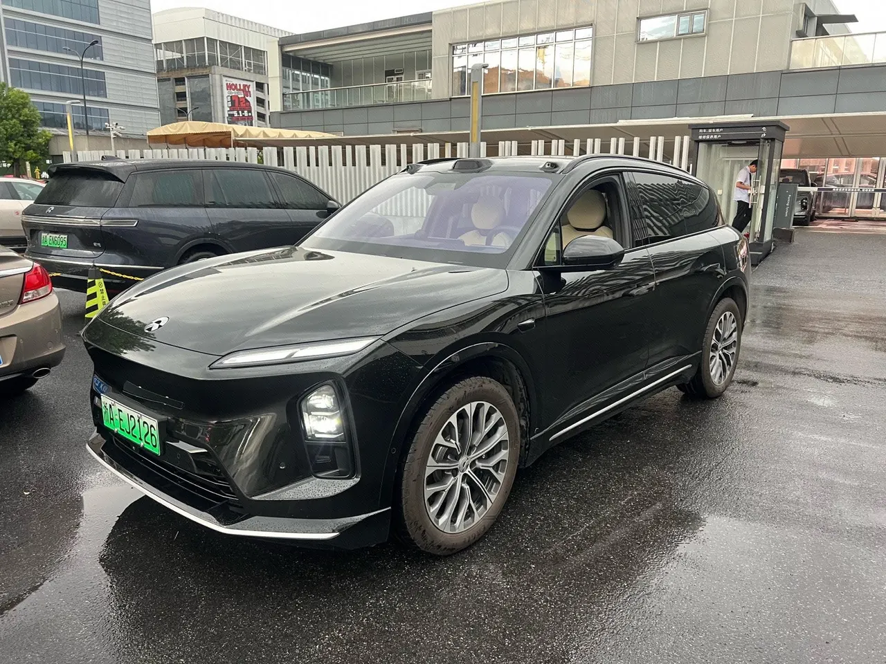 Open image lightbox: NIO 2025 ES6 75kWh automatic gear