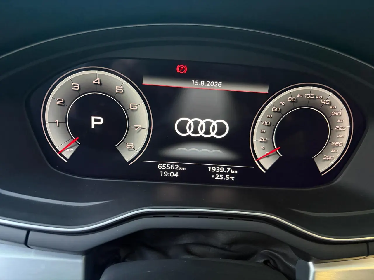 Audi 2020 A4L 2.0TFSI 40TFSI Deluxe Dynamic Automatic 5