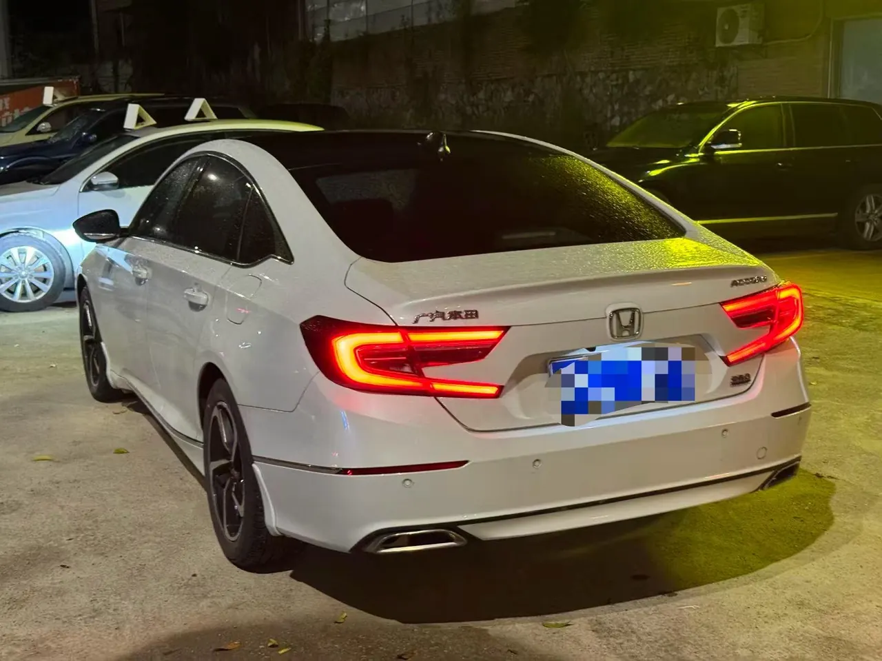 Honda 2021 10th Generation Accord 1.5T Stepless 260TURBO Luxury Star Limited Edition Automatic Gear 3