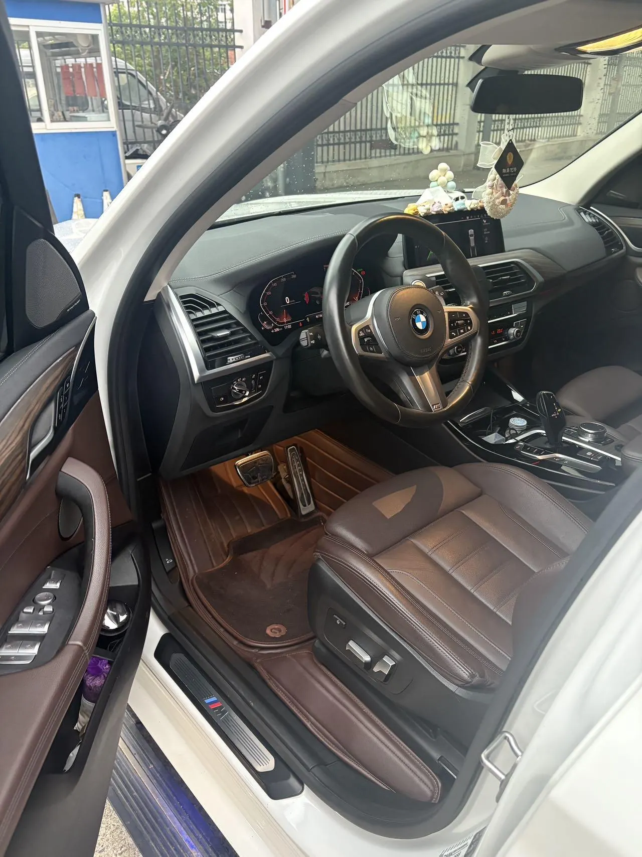 BMW 2020 X3 xDrive28i 2.0T M sports suit automatic gear 3