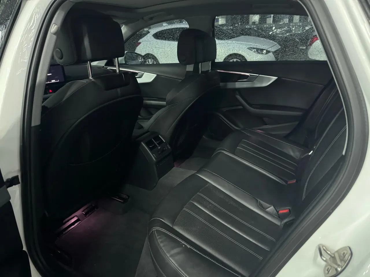 Audi 2020 A4L 2.0TFSI 40TFSI Fashion Dynamic Automatic 3