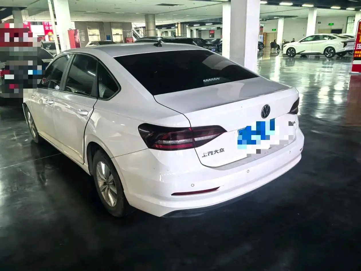 Volkswagen 2022 Lavida 1.5 Fashion Edition Automatic Gear 3