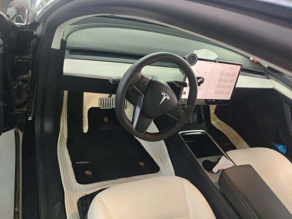 Tesla 2022 Model 3 Performance high-performance all-wheel drive automatic transmission 7