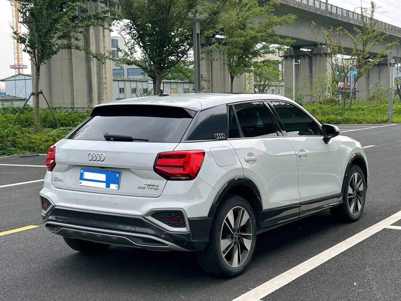 Audi 2022 Q2L 1.4TFSI 35TFSI Fashion Elegant Automatic 8