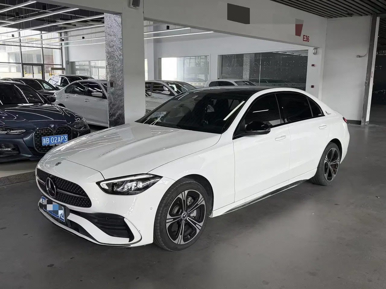 Open image lightbox: Mercedes Benz Class C 2022 C 260 L 48V 1.5T Hao Night Sports Edition Automatic Gear