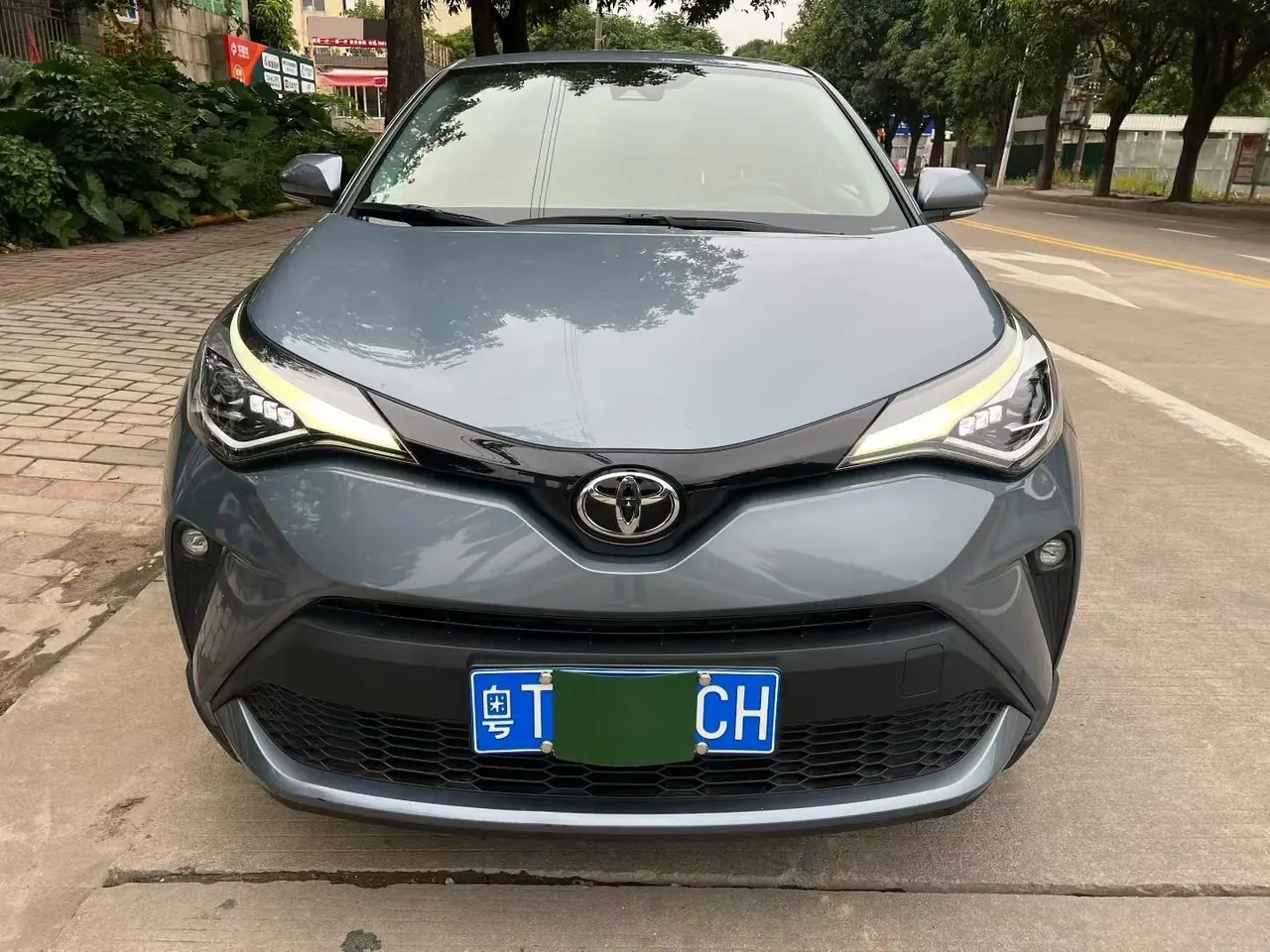 Toyota 2022 C- HR 2.0 stepless leading version of automatic gear 2