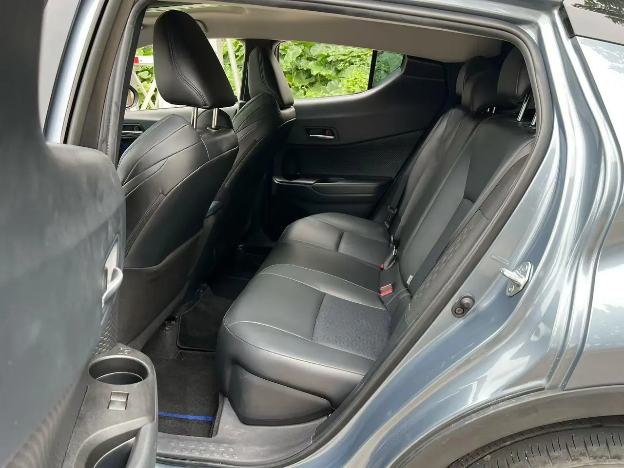 Toyota 2022 C- HR 2.0 stepless leading version of automatic gear 6
