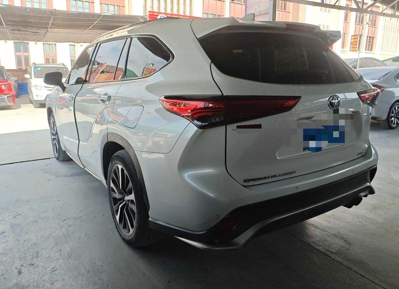 Toyota 2022 Crown Lu Fang 2.0T Jin Yao Edition Automatic Gear 2