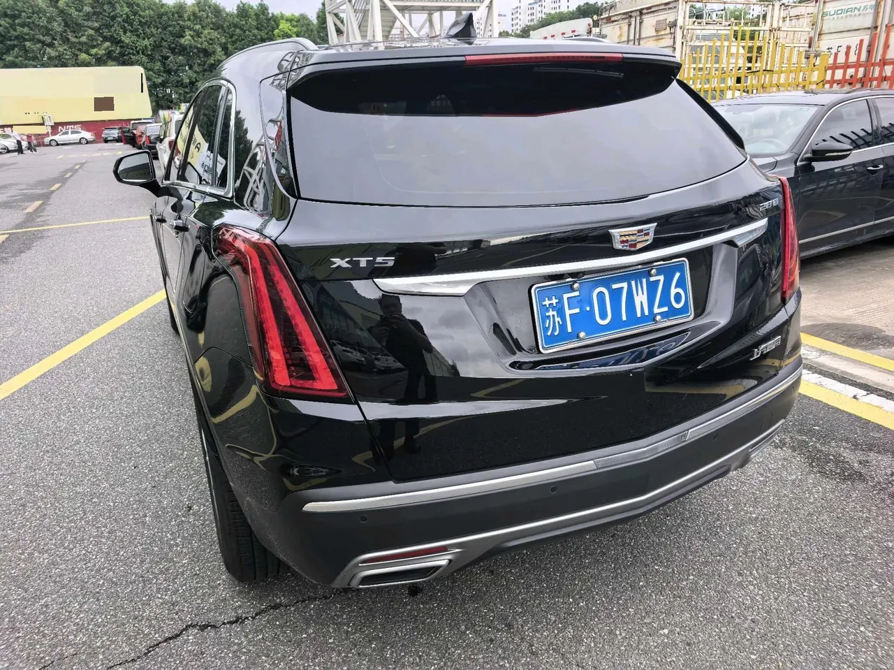 Cadillac 2022 XT5 48V 2.0T Two-Drive Luxury Automatic Gear 7