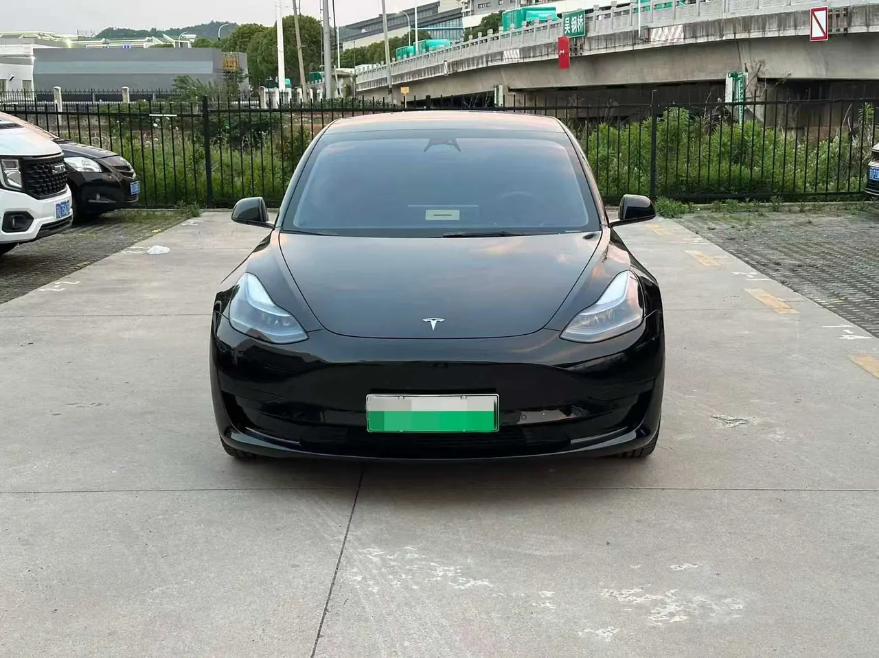 Tesla 2022 Model 3 rear-wheel drive version of automatic transmission 2