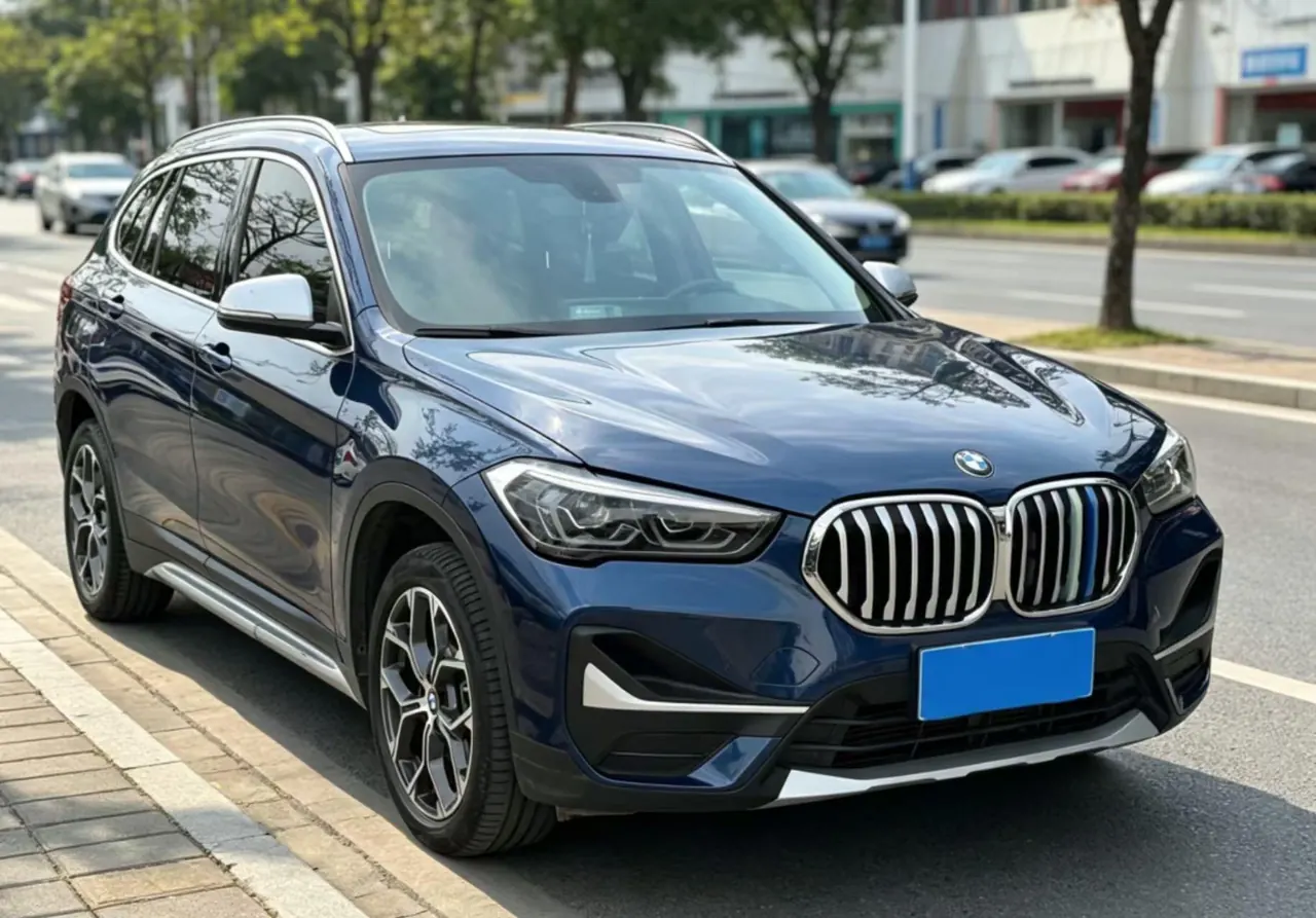 BMW 2022 X1 sDrive20Li 1.5T fashion automatic gear 2