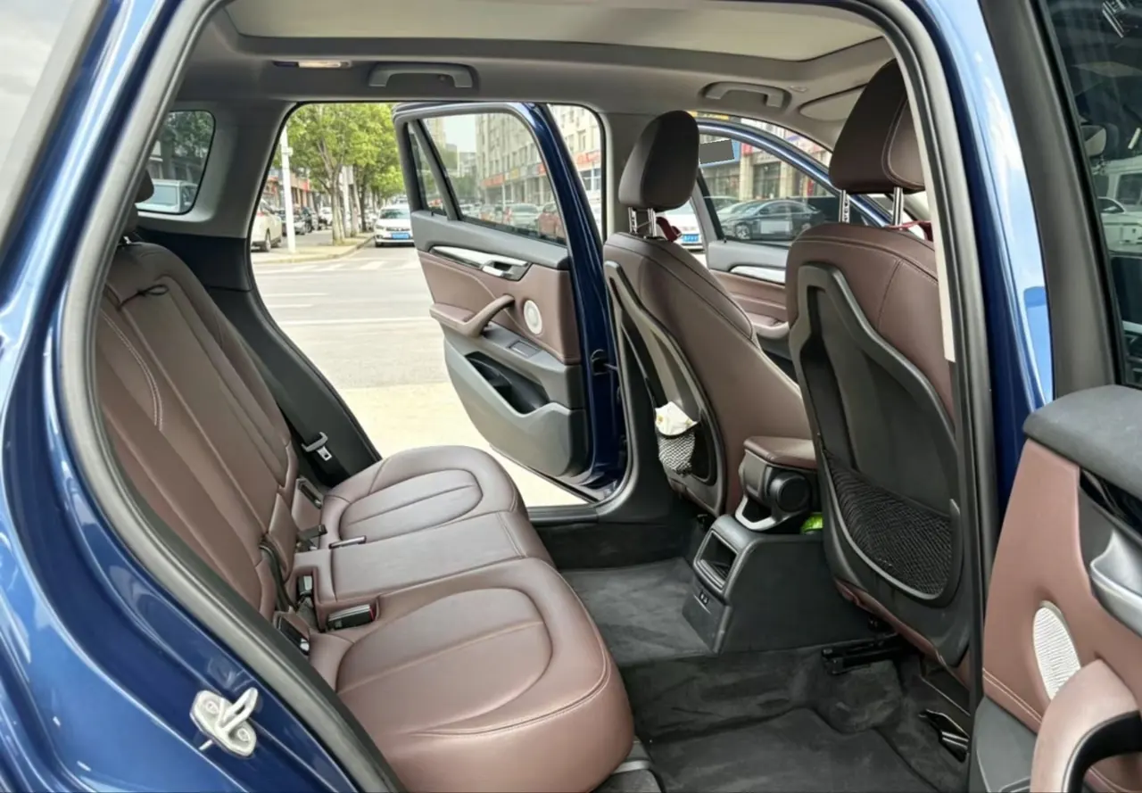 BMW 2022 X1 sDrive20Li 1.5T fashion automatic gear 5