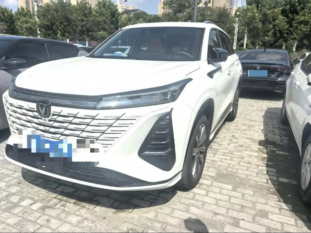 Open image lightbox: ChangAn 2026 CS75 PLUS 1.5T Smart Champion Edition New Blue Whale Smart Navigation Automatic Gear