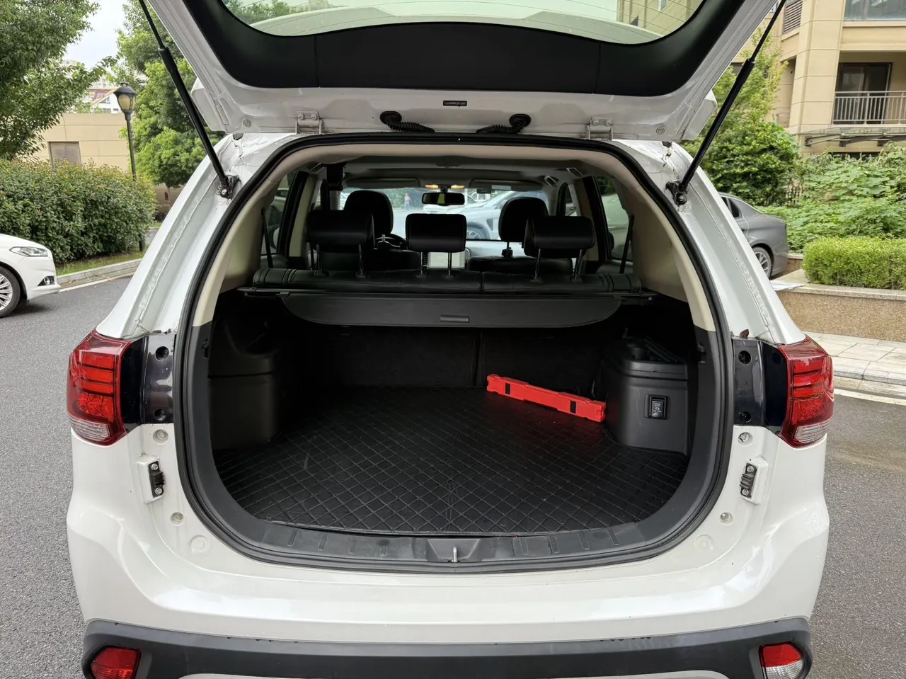 Mitsubishi 2020 Outlander 2.0 Stepless Two-Drive Enjoy Edition 5-seat Automatic Gear 8