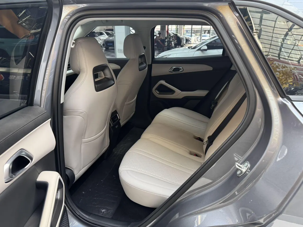 BYD 2025 Yuan UP Smart Driving 401KM Vital Automatic Gear 5