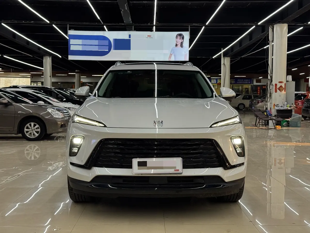Open image lightbox: Buick 2025 Angkewei Plus 2.0T 28T Two-Drive Platinum Edition Automatic Gear