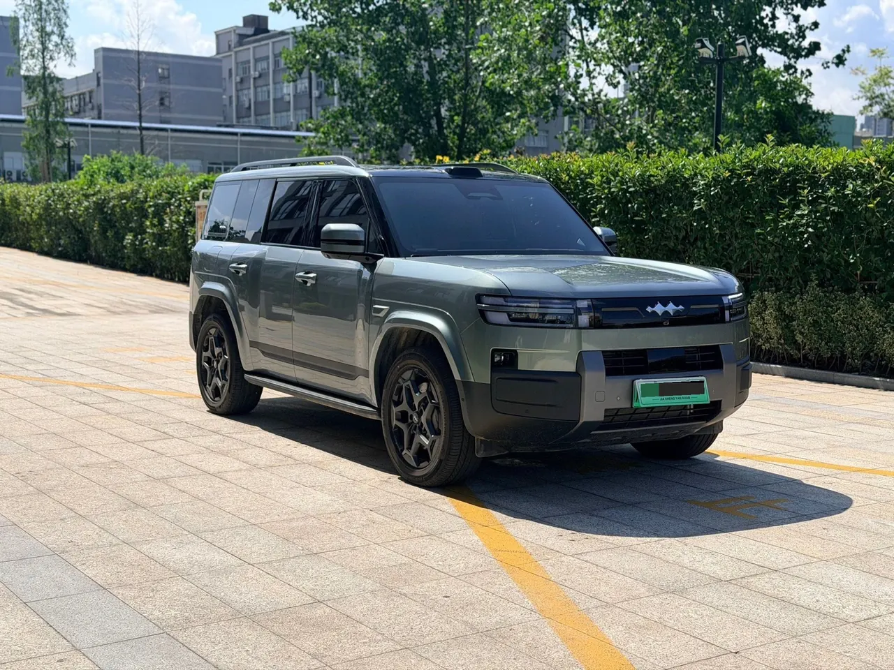 FangChengBao 2025 titanium 7 1.5T stepless 190KM four-wheel drive Ultra version of automatic gear 3