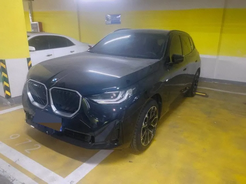 Open image lightbox: BMW 2026 X3 xDrive30L 2.0T Leading M Sports Obsidian Night Suit Automatic Gear