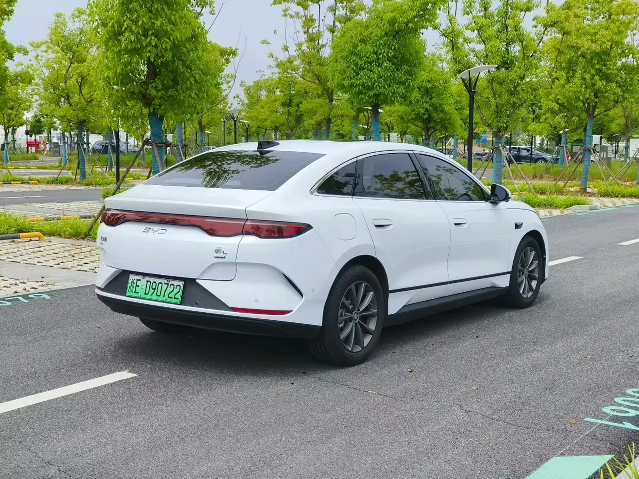 BYD 2025 Qin L EV 545KM Exceed automatic gear 7