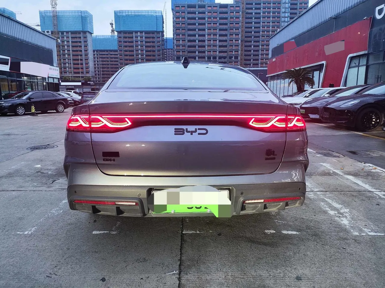 BYD 2025 Qin L DM-i 1.5 stepless smart driving version 120KM Exceed automatic gear 6