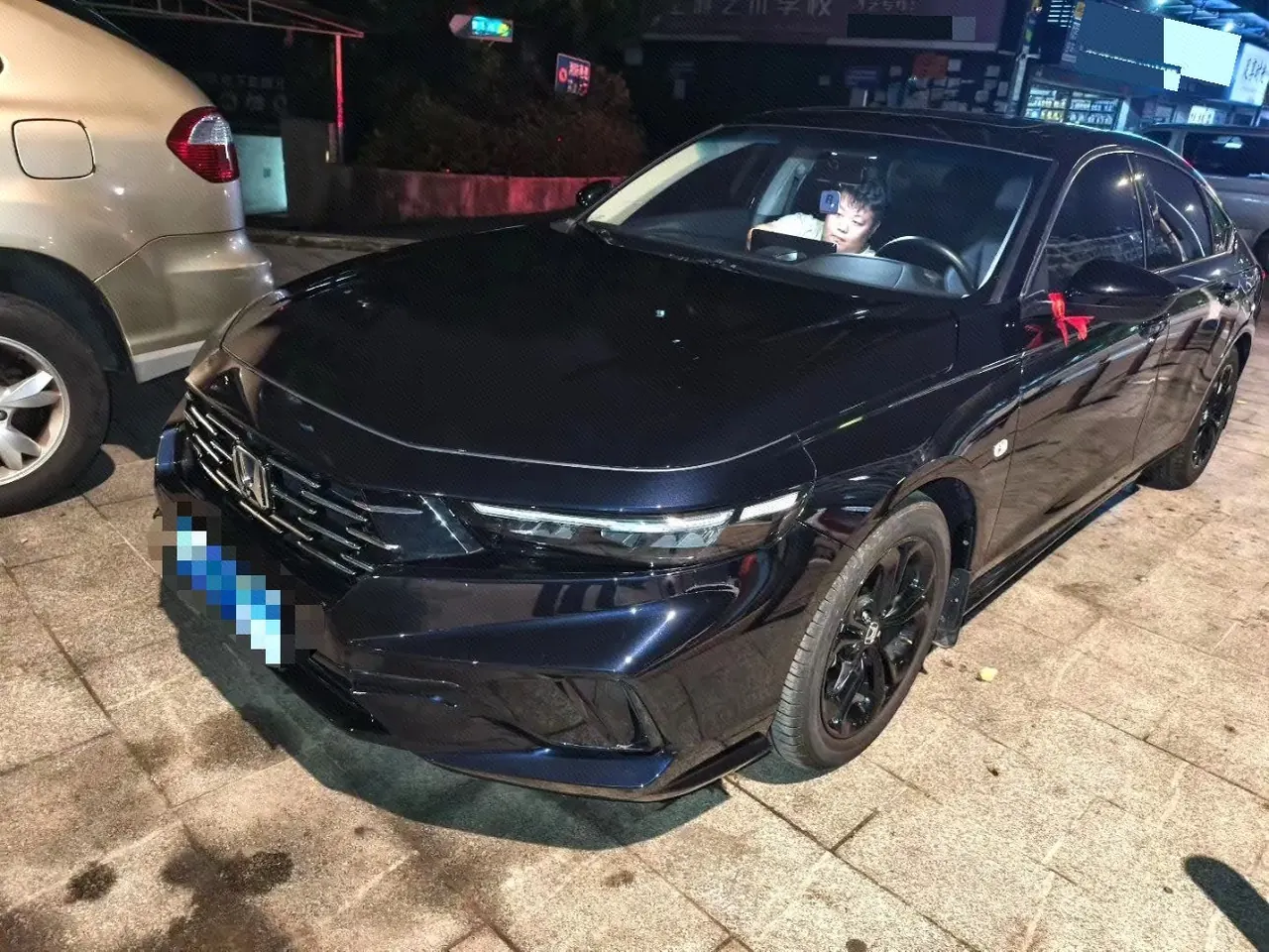 打开图片灯箱:Honda 2025 11th Generation Accord 1.5T Stepless 260TURBO Sports Series Deluxe Automatic Gear