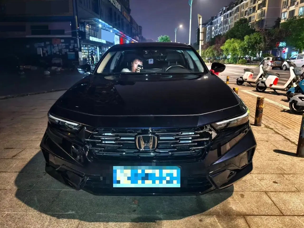 Honda 2025 11th Generation Accord 1.5T Stepless 260TURBO Sports Series Deluxe Automatic Gear 2