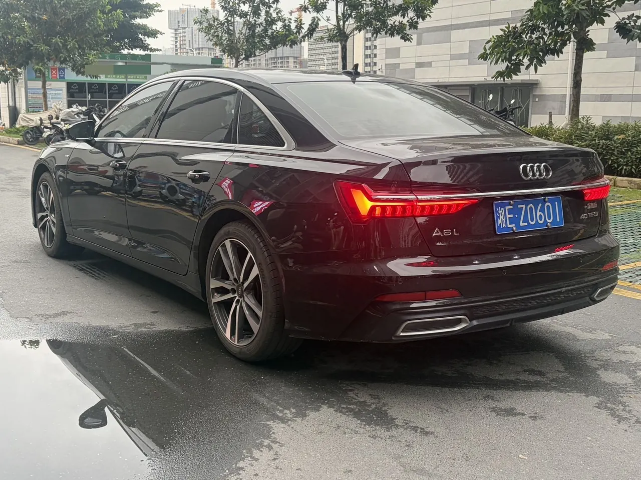 Audi 2022 A6L 2.0TFSI 40TFSI Deluxe Dynamic Automatic 4