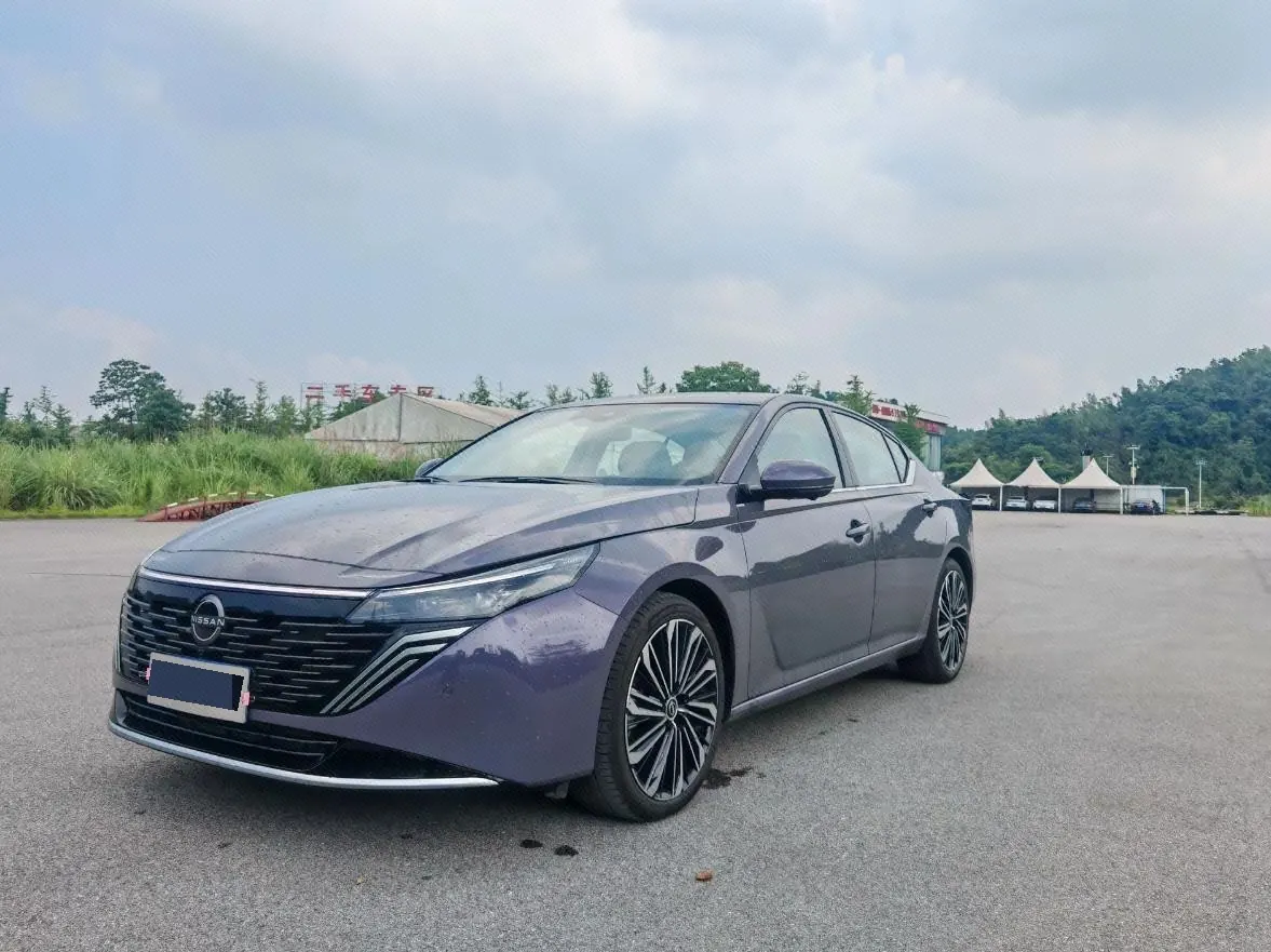 Open image lightbox: Nissan 2026 Teana 2.0T Stepless Hongmeng Cockpit Flagship Automatic Gear