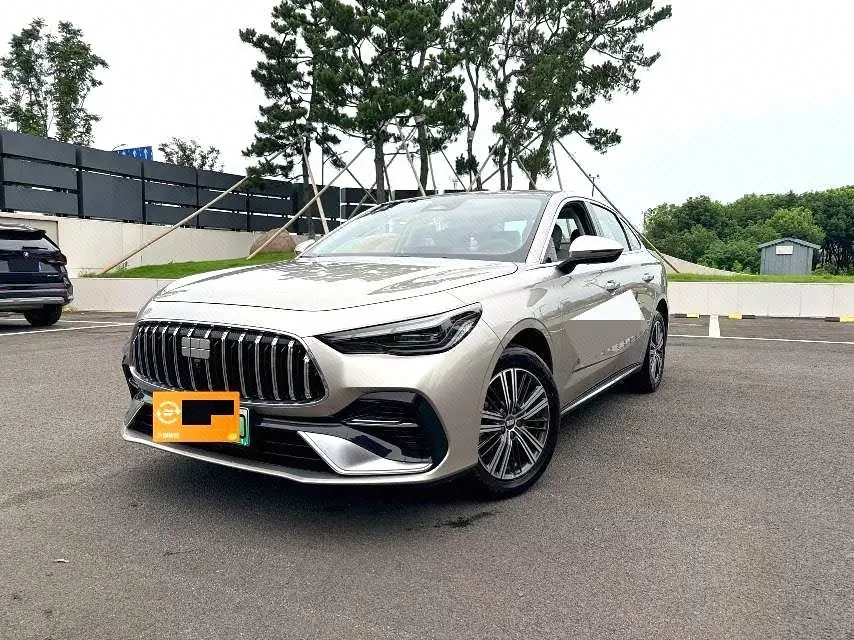打开图片灯箱:Geely Galaxy 2025 xingyao 6 EM-i 1.5 125km exploration version automatic gear