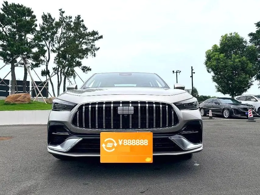 Geely Galaxy 2025 xingyao 6 EM-i 1.5 125km exploration version automatic gear 3