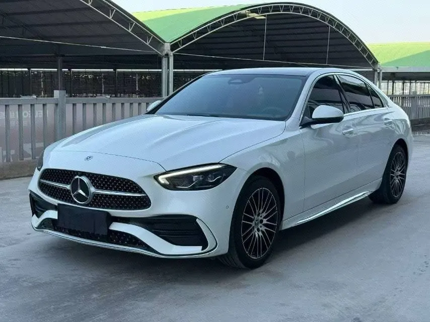 打开图片灯箱:Mercedes Benz Class C 2025 C 260 L 48V 1.5T Sports Edition Automatic Gear