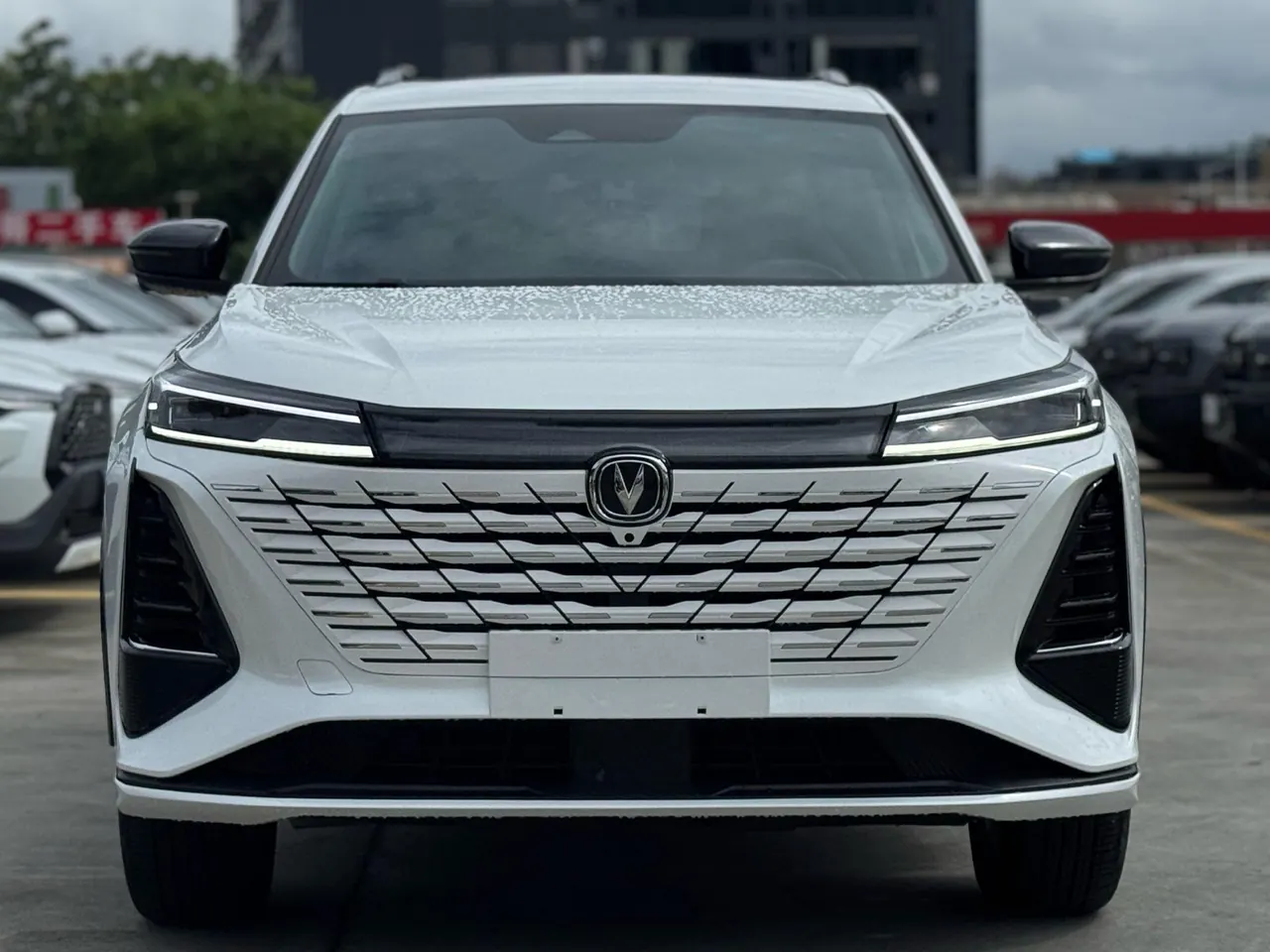 ChangAn 2024 CS75 PLUS 1.5T Champion Edition Smart Driving and Collar Automatic Gear 2