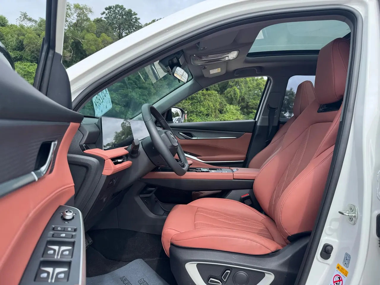 ChangAn 2024 CS75 PLUS 1.5T Champion Edition Smart Driving and Collar Automatic Gear 5
