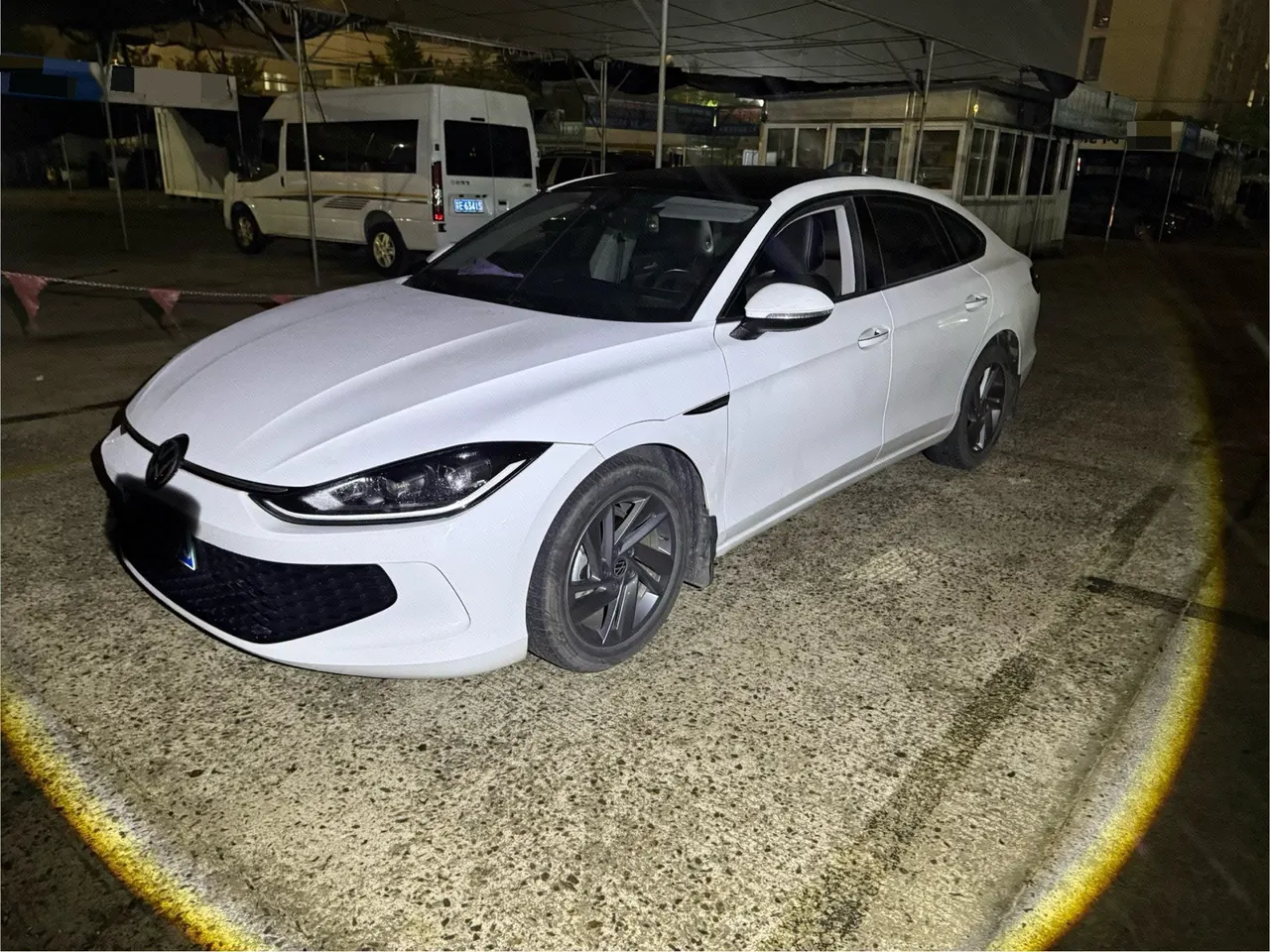 Open image lightbox: Volkswagen 2024 Ling Du L 1.2TSI 200TSI Hot Edition Automatic Gear