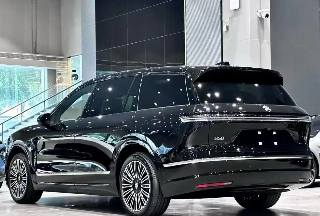 NIO 2026 ES8 6-seat executive deluxe automatic gear 2